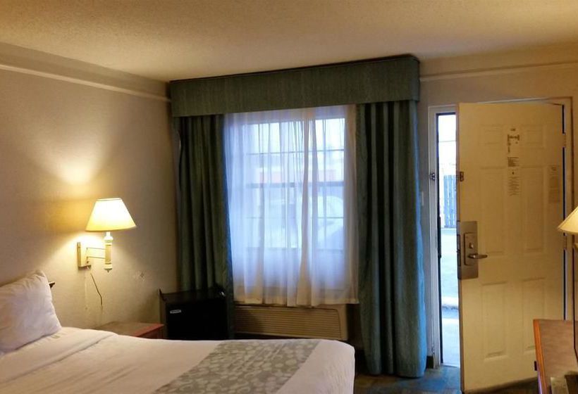 Hotel Baymont Inn & Suites Grand Prairie  | Grand Prairie | Texas | Estados Unidos 11
