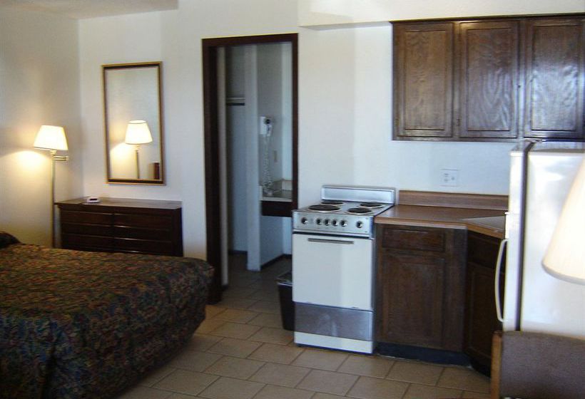 Hotel Hometown Inn & Suites Elk City 