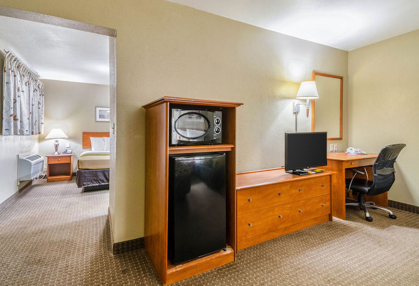 Hotel Econo Lodge Inn & Suites Overland Park  | Overland Park | Kansas | United States 5