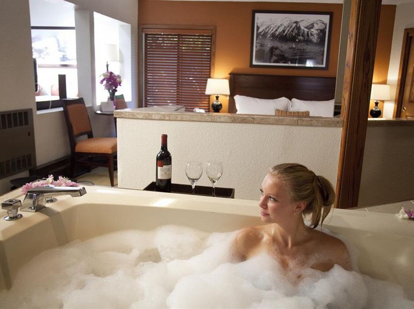 Hotel Molly Gibson Lodge  | Aspen | Colorado | United States 9