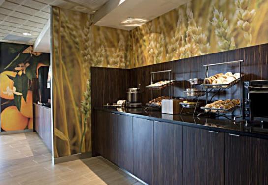 Motel Fairfield Inn & Suites Valdosta  | Valdosta | Georgia | United States 9