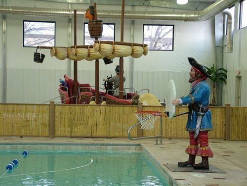 Ramada Columbus Hotel & Conference Center 