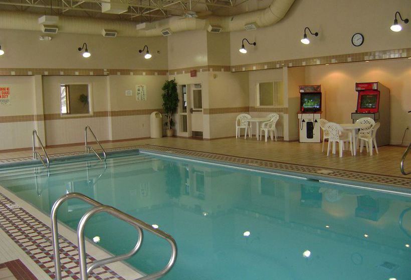 Hotel Vista Inn & Suites Fargo  | Fargo | North Dakota | United States 1