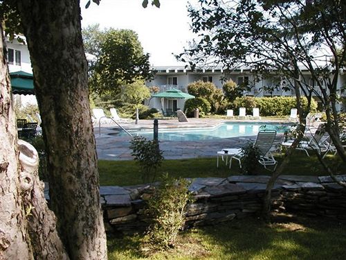 Hotel Paradise Motor Inn  | Bennington | Vermont | United States 10