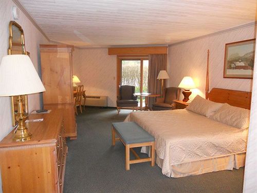 Hotel Paradise Motor Inn  | Bennington | Vermont | United States 14
