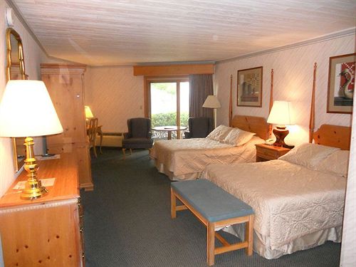 Hotel Paradise Motor Inn  | Bennington | Vermont | United States 17