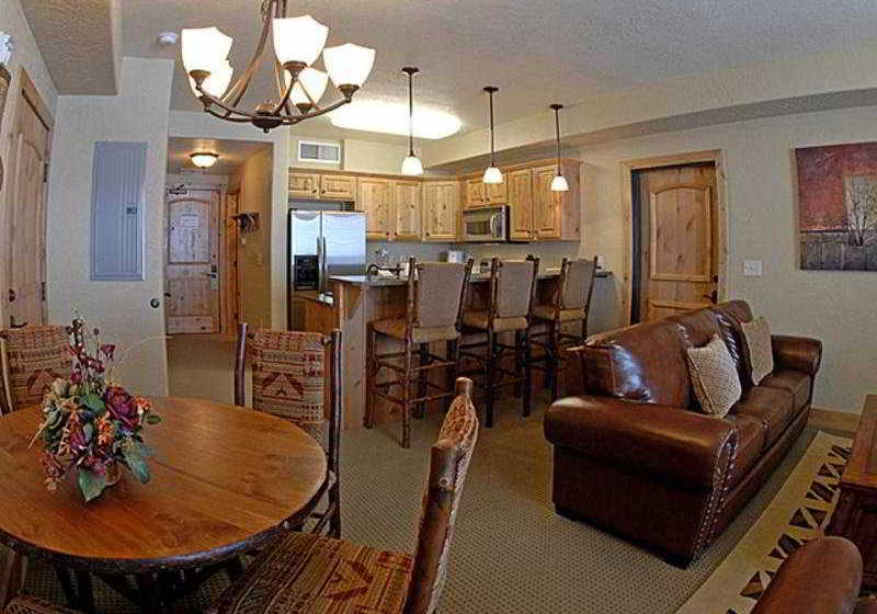 Hotel Silverado Lodge by Canyons Resort  | Park City | Utah | United States 3