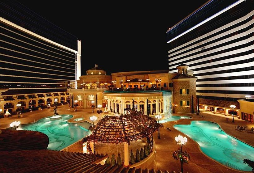 Hotel Peppermill Resort Spa Casino Reno Nevada