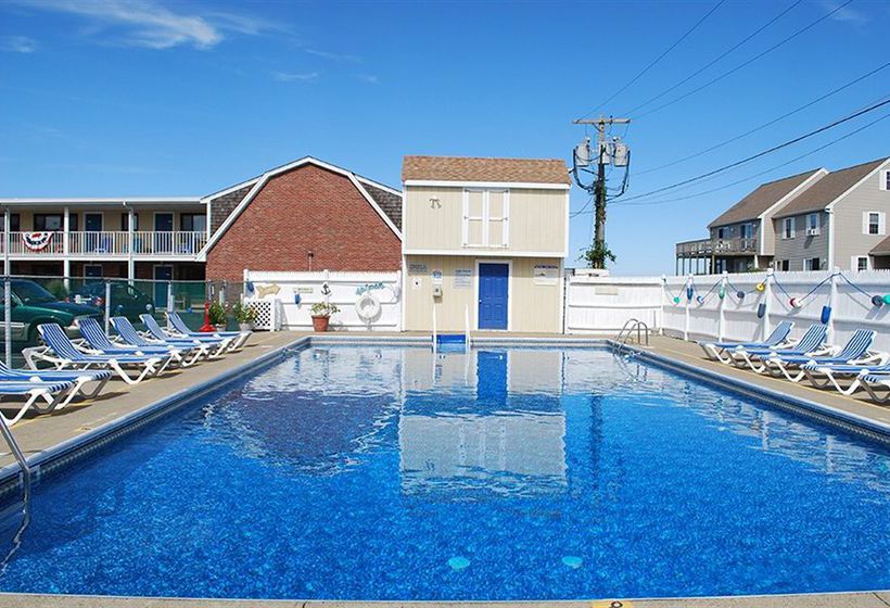 Motel Pilgrim Sands on Long Beach Plymouth