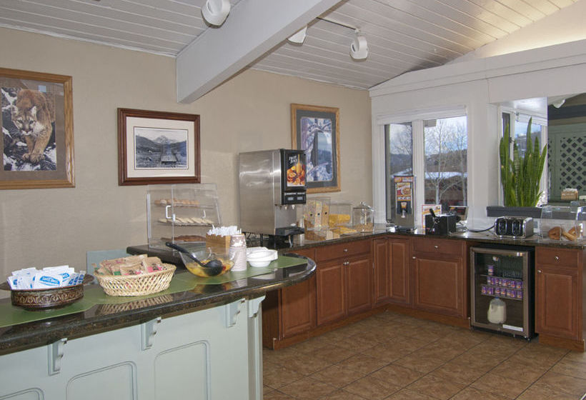 Hotel Pokolodi Lodge  | Snowmass Village | Colorado | United States 16