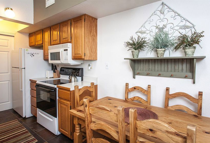 Powderwood Resort  | Park City | Utah | United States 3