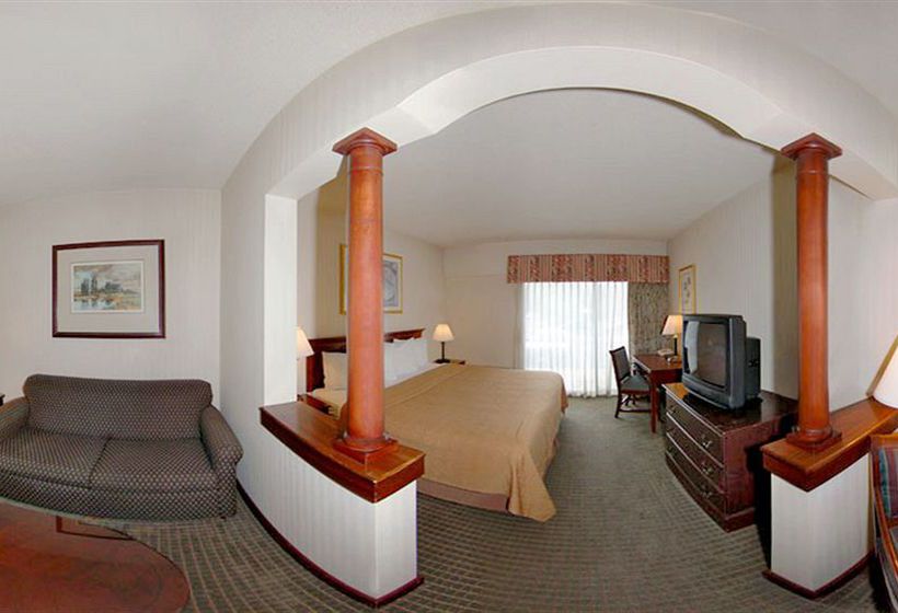 Quality Hotel & Suites Central  | Cincinnati | Ohio | United States 1