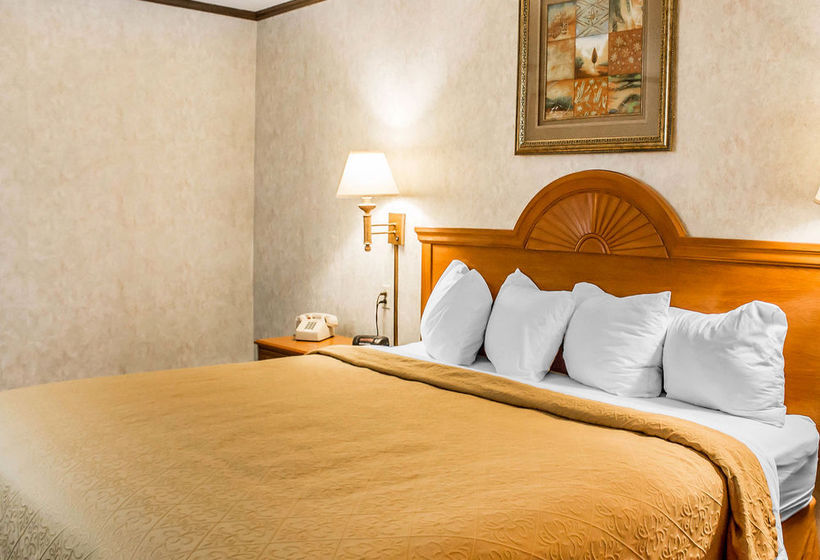 Hotel Quality Inn  | Perrysburg | Ohio | United States 11