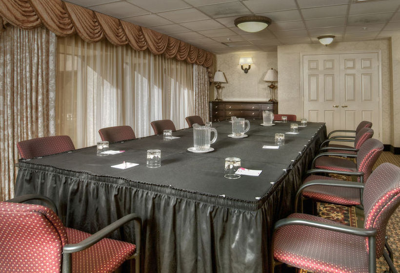 Clarion Collection Hotel Arlington Court Suites  | Arlington | Virginia | United States 18