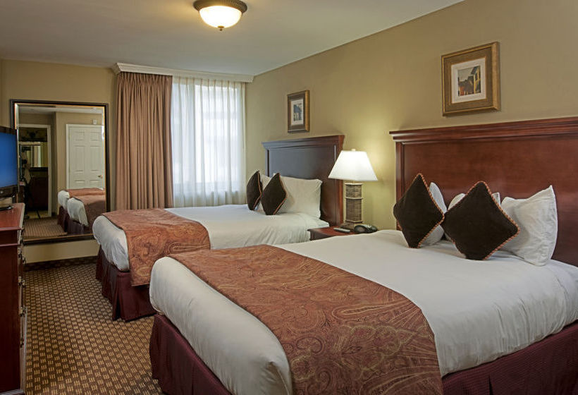 Clarion Collection Hotel Arlington Court Suites  | Arlington | Virginia | United States 5