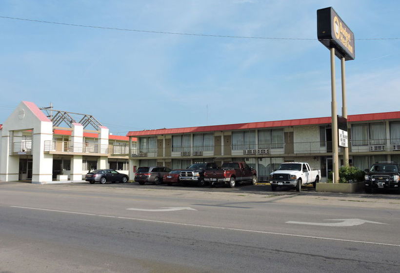 Hotel Budget Host Inn  | Hutchinson | Kansas | United States 12