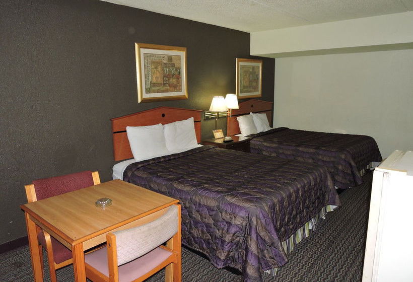 Hotel Budget Host Inn  | Hutchinson | Kansas | United States 2