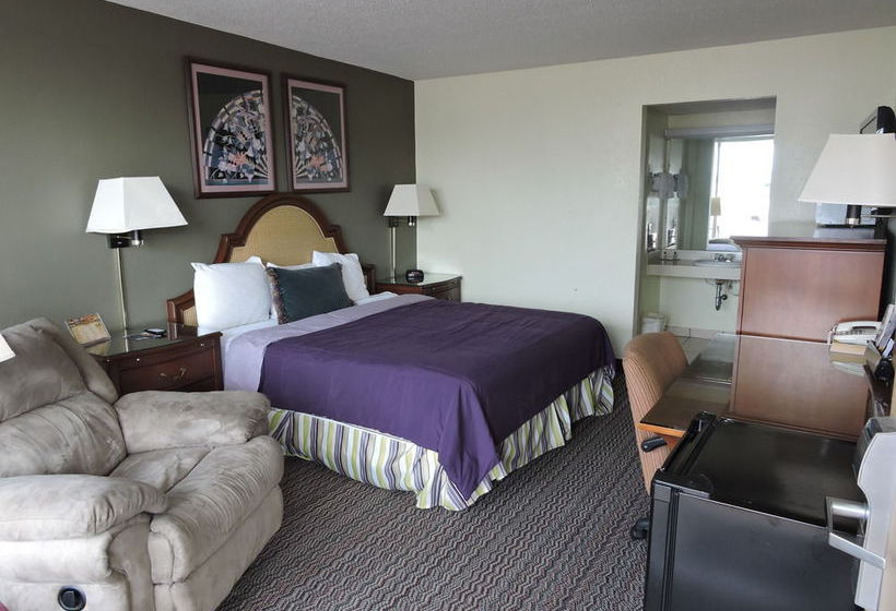 Hotel Budget Host Inn  | Hutchinson | Kansas | United States 5
