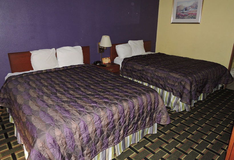 Hotel Budget Host Inn  | Hutchinson | Kansas | United States 8