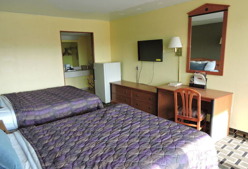 Hotel Budget Host Inn  | Hutchinson | Kansas | United States 9