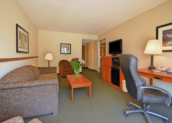 Hotel Quality Inn & Suites Garden Of The Gods  | Colorado Springs | Colorado | United States 4