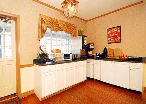 Hôtel Econo Lodge Conference Center New Haven  | New Haven | Connecticut | Hôtels aux États-Unis 7