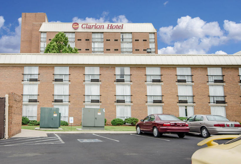 Hotel Holiday Inn Louisville North (Clarksville)  | Clarksville | Indiana | United States 1