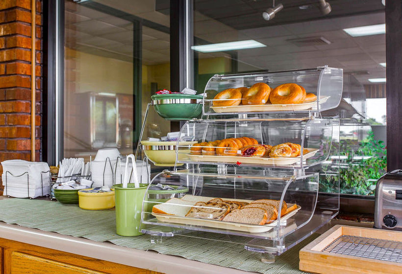 Hotel Quality Inn  | Kernersville | North Carolina | United States 9