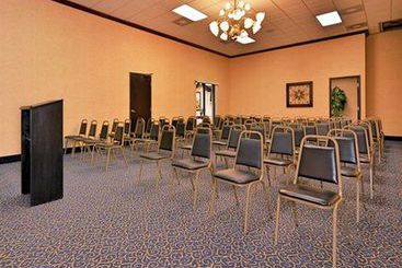 Hotel Comfort Inn Coldwater  | Coldwater | Michigan | United States 19