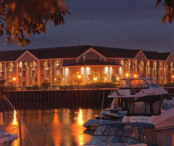 Hotel Radisson Inn Harbourwalk  | Racine | Wisconsin | United States 13