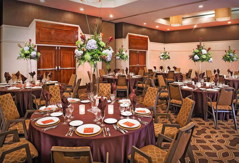 Hotel Sheraton Detroit Metro Airport