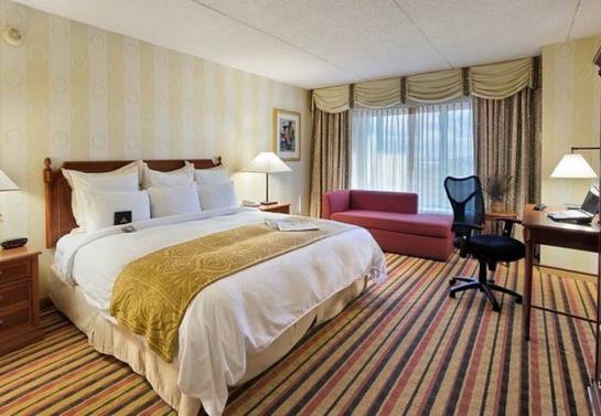 Renaissance Philadelphia Airport Hotel 