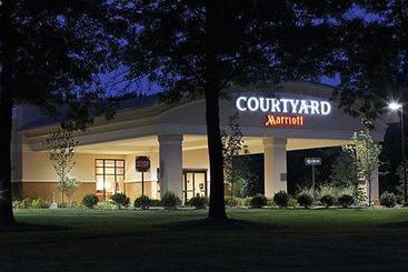 Hotel Courtyard By Marriott Montvale 