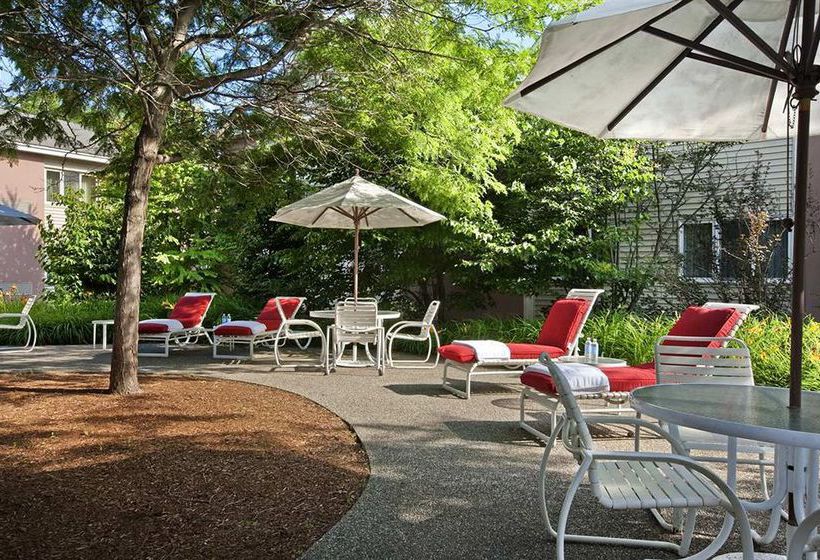 DoubleTree by Hilton Hotel Burlington  | South Burlington | Vermont | United States 4