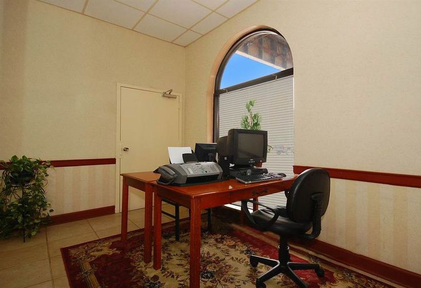 Hotel Ramada Inn Airport 