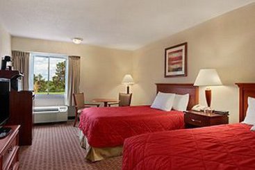 Hotel Ramada Inn  | Burlington | North Carolina | United States 6
