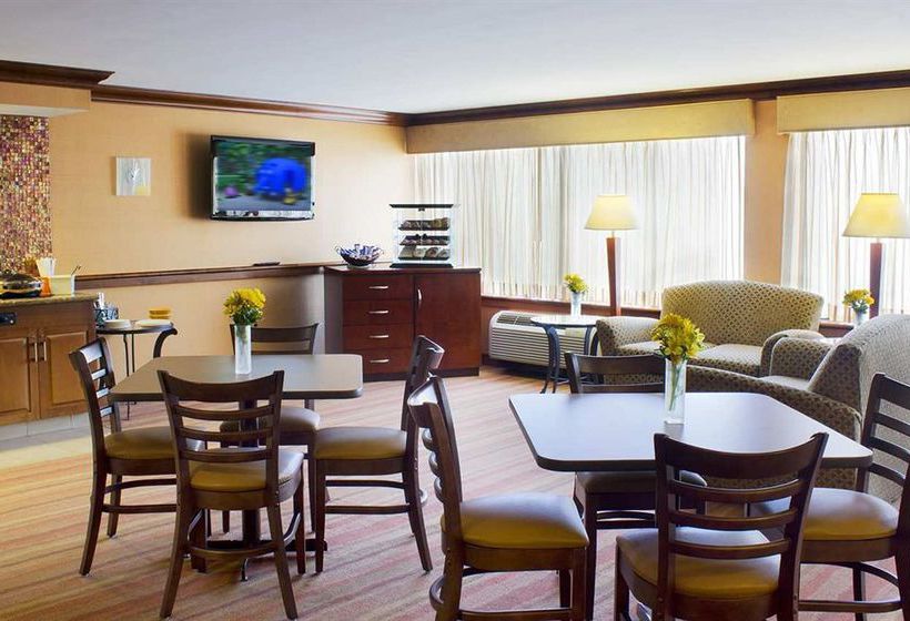 DoubleTree by Hilton Hotel Princeton  | Princeton | New Jersey | United States 16