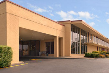 Hotel Super 8 Downtown Airport Area Nashville