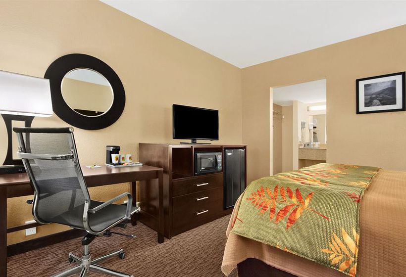 Hotel Super 8 Asheville  | Asheville | North Carolina | United States 4