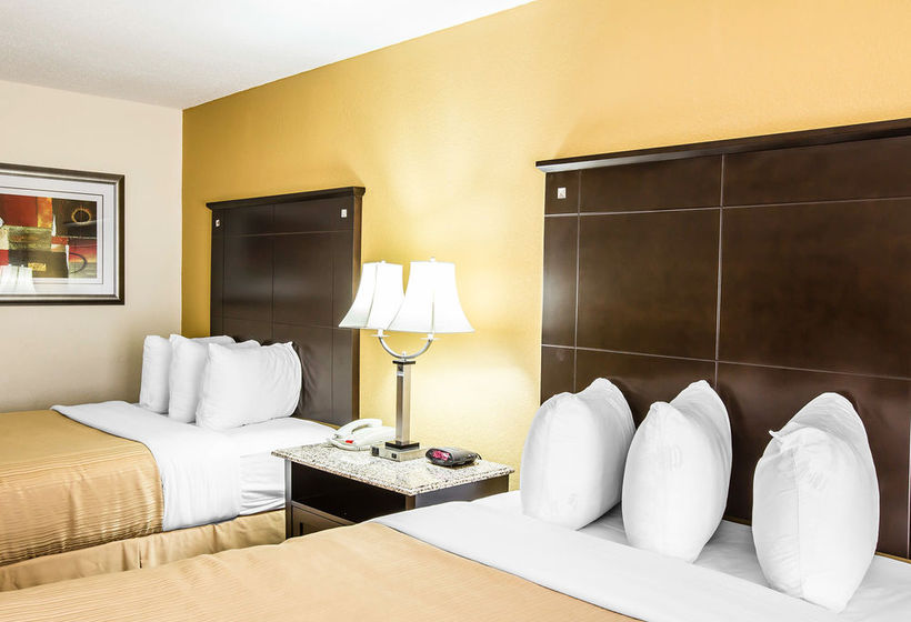 Hotel Quality Inn & Suites Airpark East   | Greensboro | North Carolina | United States 11