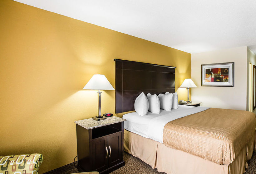 Hotel Quality Inn & Suites Airpark East   | Greensboro | North Carolina | United States 15