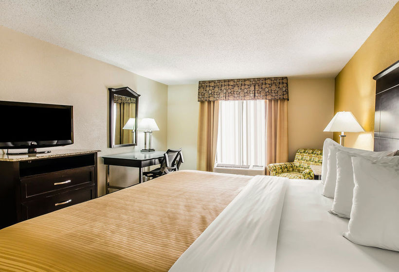 Hotel Quality Inn & Suites Airpark East   | Greensboro | North Carolina | United States 16