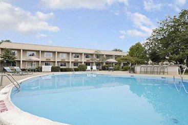 Hotel Days Inn & Suites Columbus East Airport  | Reynoldsburg | Ohio | Hotel negli Stati Uniti 1