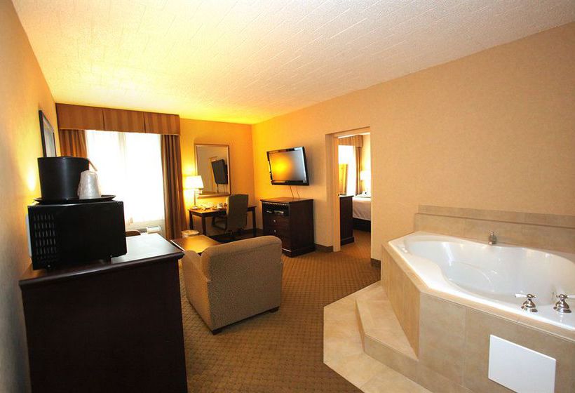 Hotel Comfort Inn & Suites  | Paramus | New Jersey | United States 4
