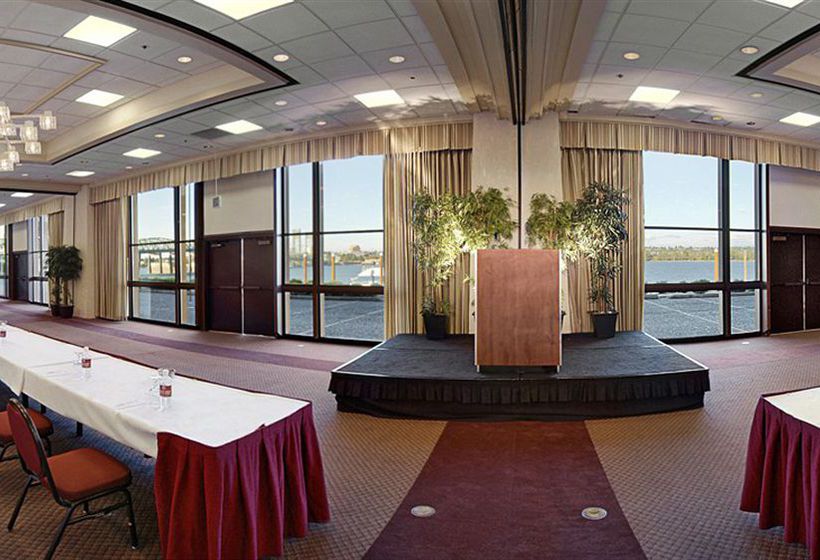 Red Lion Hotel on the River Jantzen Beach Portland  | Portland | Oregon | United States 14