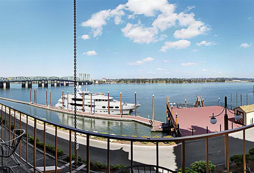 Red Lion Hotel on the River Jantzen Beach Portland  | Portland | Oregon | United States 9