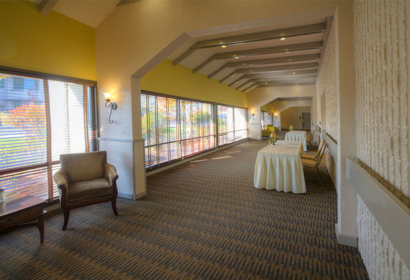 Hotel Red Lion Inn  | Medford | Oregon | United States 19