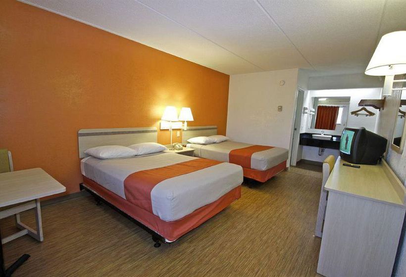 Hotel Red Roof Inn Coliseum  | Charlotte | North Carolina | United States 3