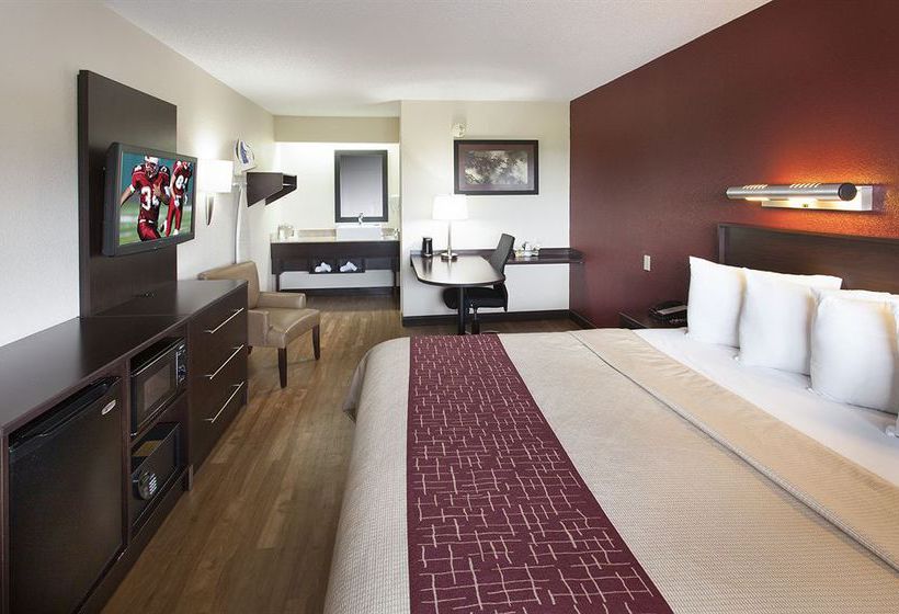 Hotel Red Roof PLUS+ Secaucus Meadowlands  | Secaucus | New Jersey | United States 12