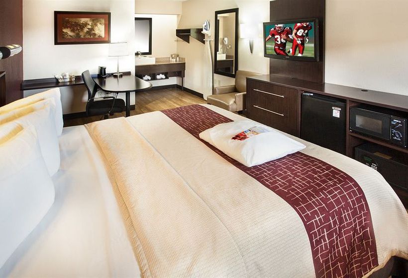 Hotel Red Roof PLUS+ Secaucus Meadowlands  | Secaucus | New Jersey | United States 19